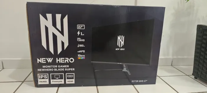 Monitor Gamer - Ips 2K / QHD, 180hz, , Tela 27" 1ms, Freesync HDMI E Display Port 