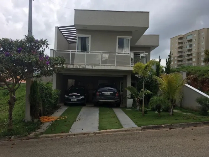 Sobrado com 3 dormitórios à venda, 230 m² por R$ 1.190.000,00 - Condomínio Via Castelli -