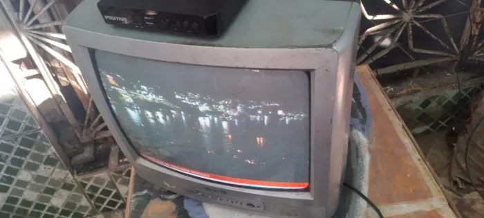 Tv LG 14p. Funcionando f. *