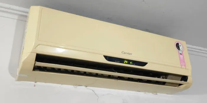 Ar Condicionado Split Carrier 12000 BTU Quente Frio 220V + Controle