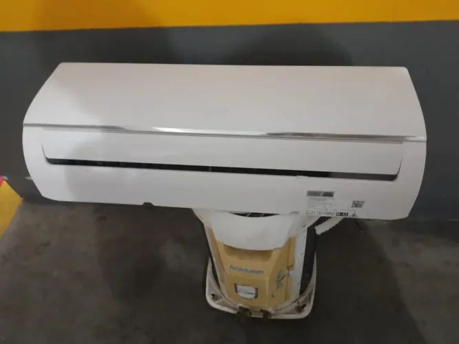 Ar condicionado 