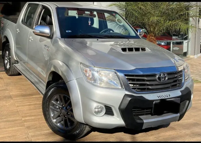 Toyota Hilux CD SRV D4-d 4X4 3.0 TDI Diesel AUT 2014