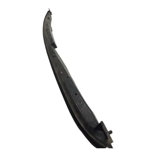 Guia Para-choque Traseiro Peugeot 307 2001 A 2012 Detalhe