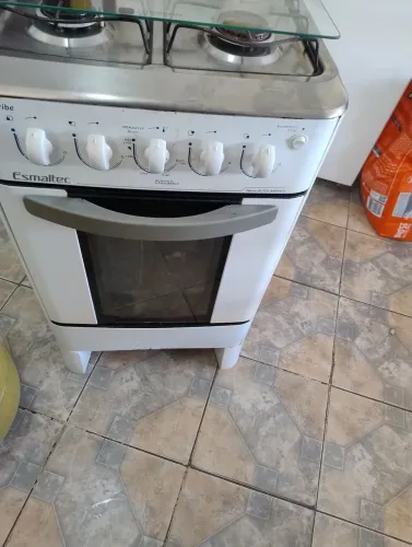 Fogão automático completinho entrego sem taxa dependendo da distância