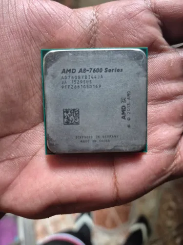 Processador ryzen Amd A8-7600 com gráfica integrada radeon s R7