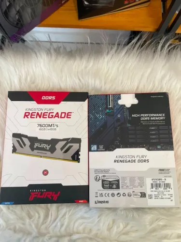 Memoria RAM Kingston Fury Renegade 7600MT\s 2X16GB