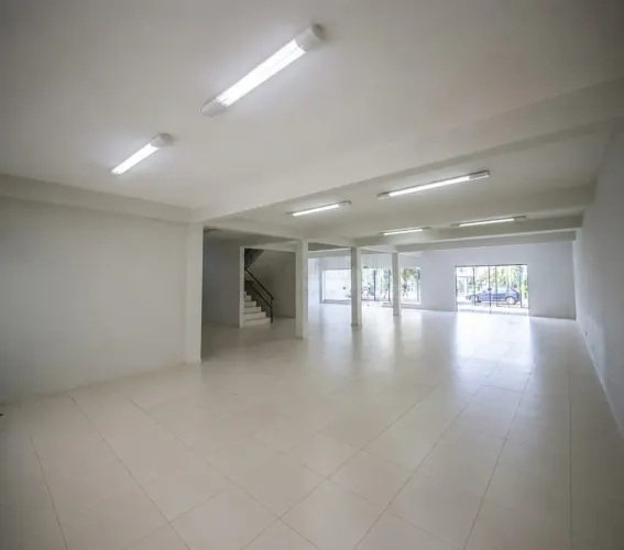 Prédio comercial na Av. Getúlio Vargas em Bauru-SP.