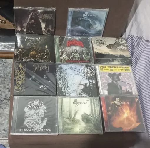 CDs, Black, death, Grind Seminovos.