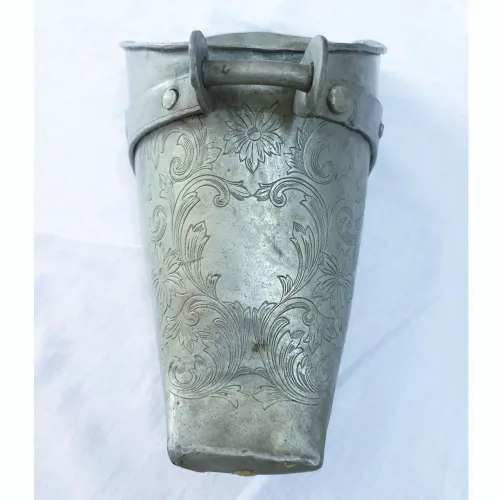 Estribo vintage decorativo ESPESSURADO em prata 297. Marca Eberle.