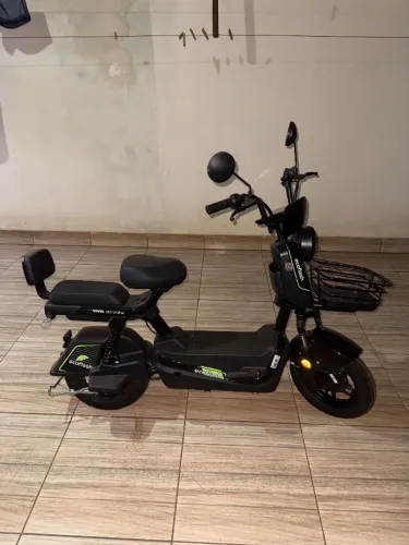 SCOOTER ELÉTRICA ECOFLASH À VENDA