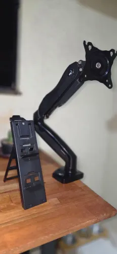 Suporte Articulado de Mesa ELG F80N + Suporte Headset e Controle