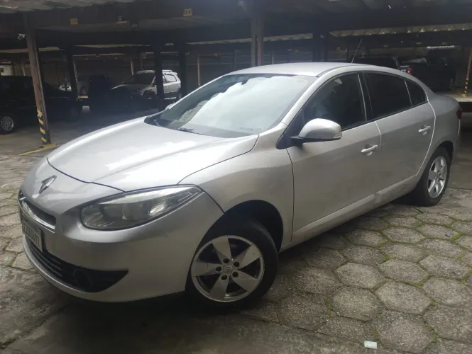 Renault Fluence Sed. Dynamique 2.0 16V Flex Mec. 2012