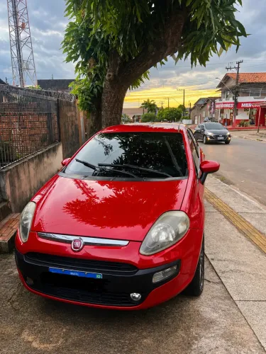 Fiat Punto Attractive 1.4 Fire Flex 8V 5P 2014