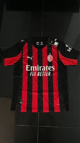 Camisa Milan 25/26 Nunca usada