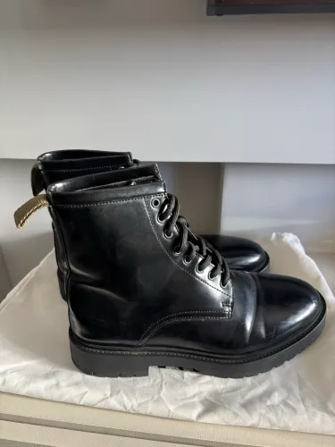 Bota de couro Zara 37 BR