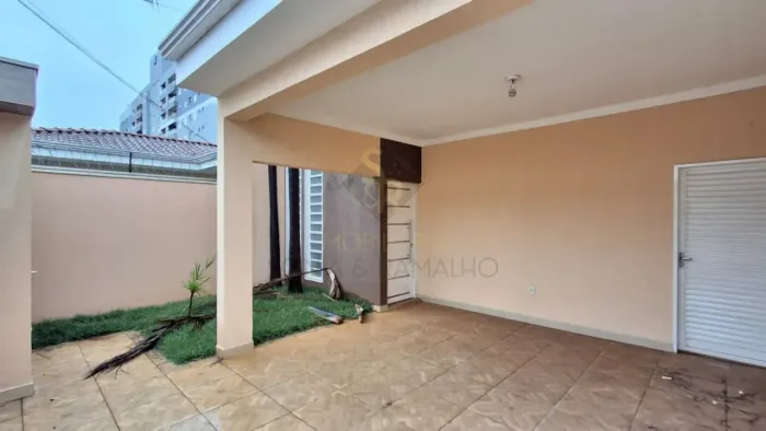 Casa residencial para locação no bairro Vila Maria Luiza, em Ribeirão Preto/SP.