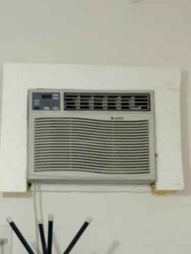 ar-condicionado Gree, 10.500 BTUs, ar de janela, controle remot