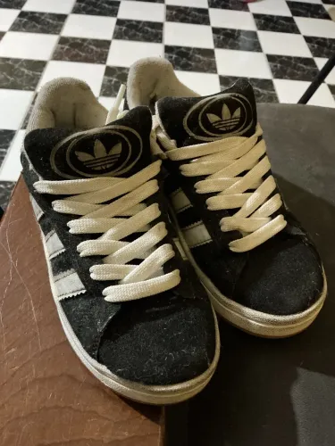 Tênis Réplica do Adidas Campus Preto