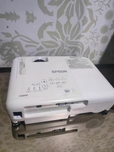 Projetor Epson Powerlite E10+ 3600 lumens Aluguel Locação