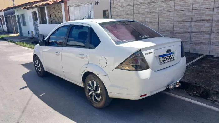 Ford Fiesta Sed. 1.6 8V Flex 4P 2013