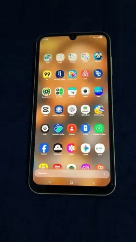 Vendo celular Galaxy A15 verde claro Android 16 memória de 128