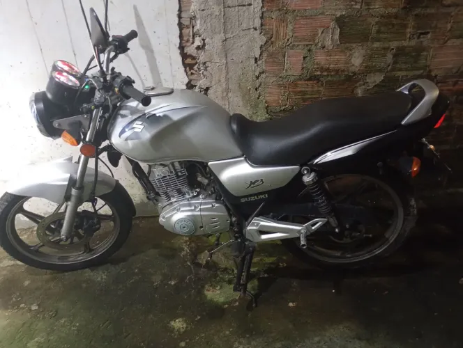 Suzuki Yes 2012