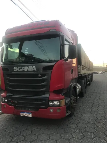 SCANIA highline 440 6x4 c/ Retarder. Conjunto