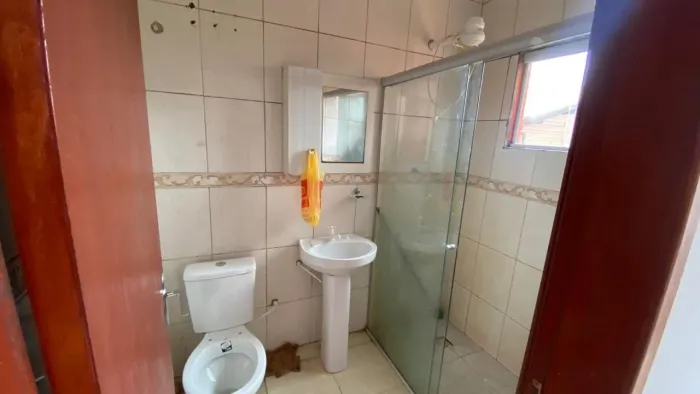 Alugo apartamento Carianos