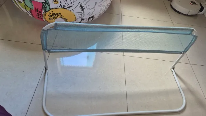 Grade de proteção para cama
