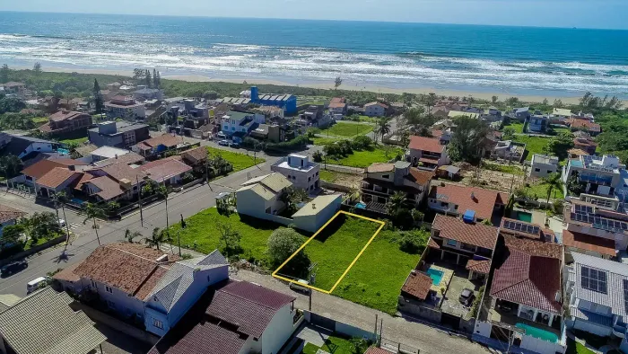 Lote/Terreno para venda com 360 metros quadrados em Vila Nova - Imbituba - Santa Catarina