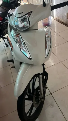 Biz 125 única dona moto de procedência