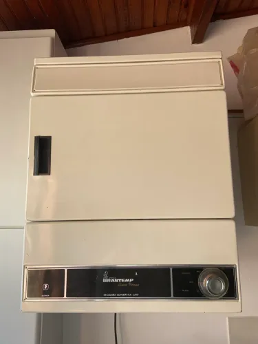 Secadora Brastemp com suporte de parede linha Verona