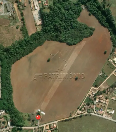 AREA COM 253.466,00 M² NO CENTRO DE SALTO DE PIRAPORA