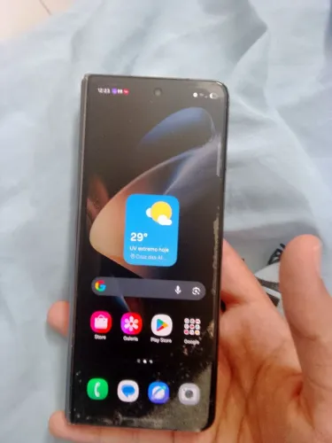 Samsung galaxy z fold 4 5g 12 gb de ram e 256 de memoria com defeito
