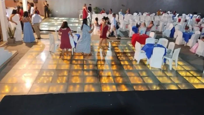 Aluguel de Tablado de Vidro Paris para Eventos e Casamentos