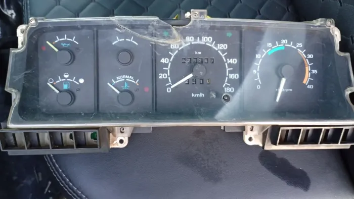 Painel de instrumentos da f4000 1997