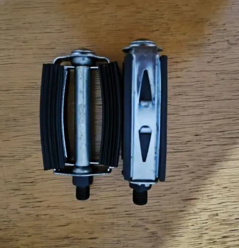 Pedal Monark eixo Grosso Original Estoque antigo