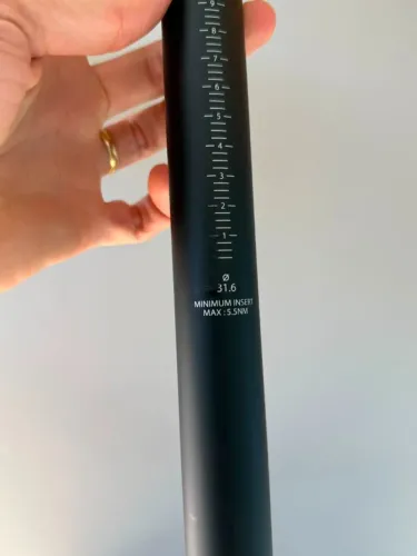 Canote elita one em carbono 31.6mm 0mm offset 400mm comprimento, sem uso, leia descrição