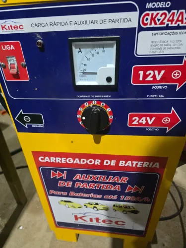 CARREGADOR DE BATERIA 150A/H