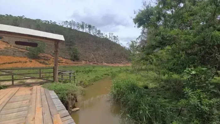 SITIO EM DOMINGOS MARTINS ,ENERGIA, AGUA, ESCRITURADO, PARCELO, TROCO, ACEITO PROPOSTAS TR