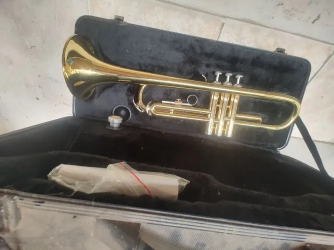 Trompete Maxtone By French Engineer + Estojo - Pouquíssimo Uso