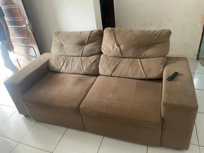 Sofá retratio e reclinável 