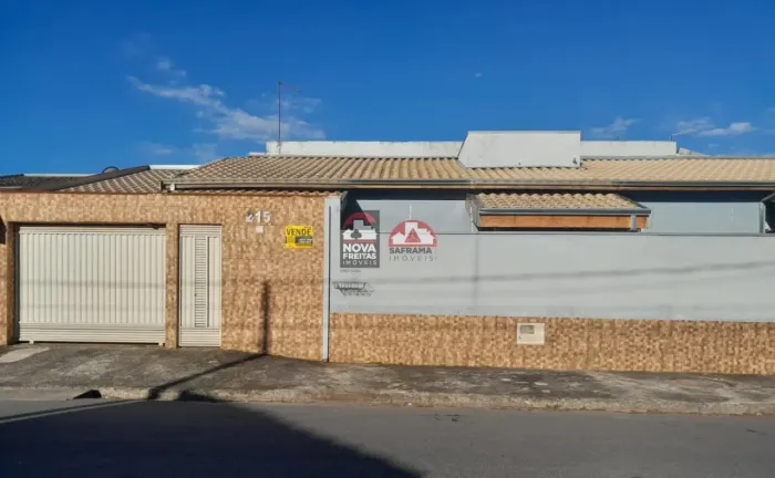 Casa à venda no bairro Pasin, em Pindamonhangaba!