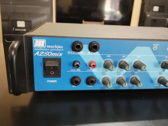 Amplificador Machine A250