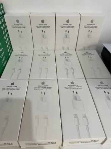 Carregador de iPhone completo