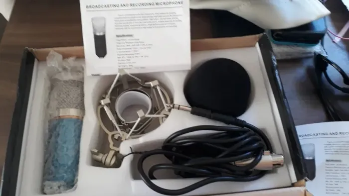 Estudio Microfone profissional - Broadcasting and recording microphone