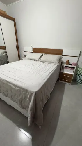 Cabeceira de cama de casal
