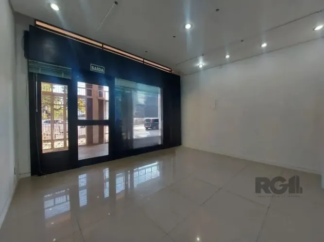 Ponto Comercial/Loja para Aluguel no Bairro Petrópolis com 47 m² de Área Útil