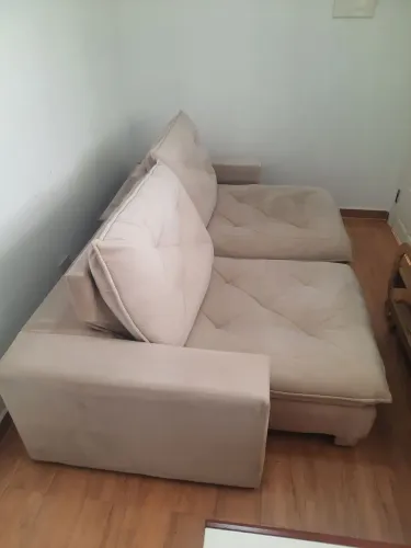 Sofá retrátil, medidas: Fechado 2,50m x 1,15m / aberto: 2,50m x 1,60m