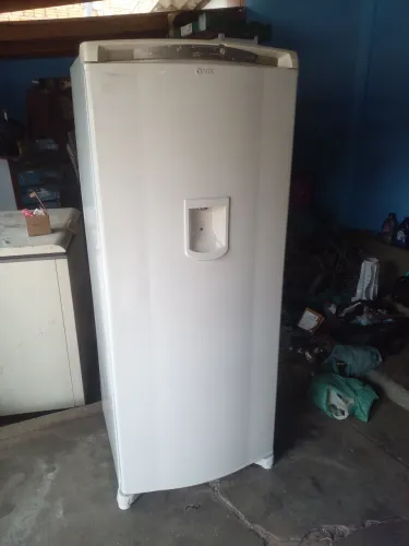 Vendo geladeira Cônsul Frost Free CRG36